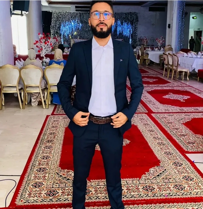 صورة المعلن