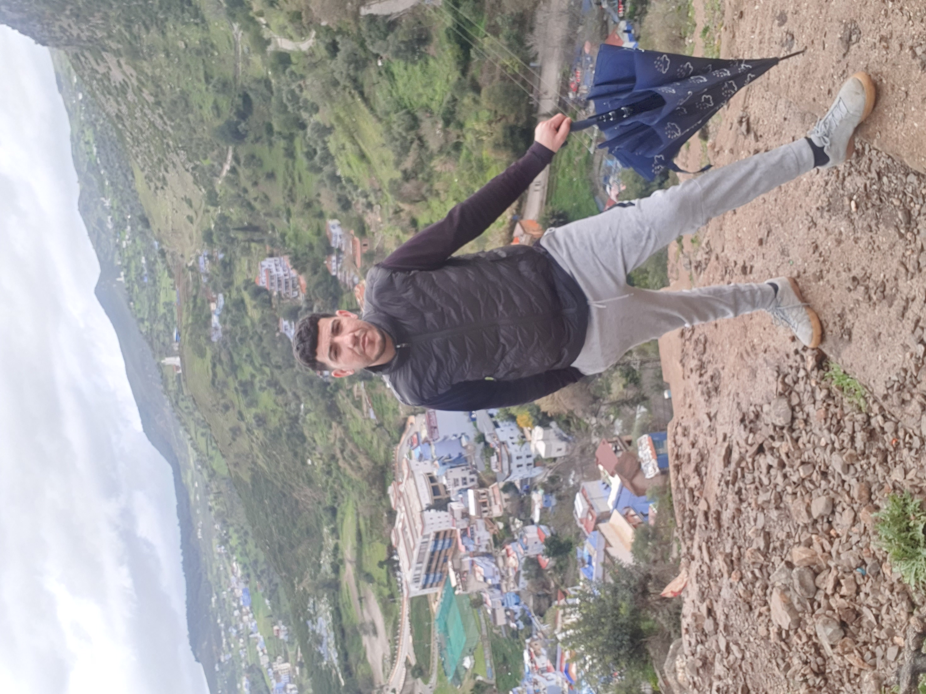 صورة المعلن